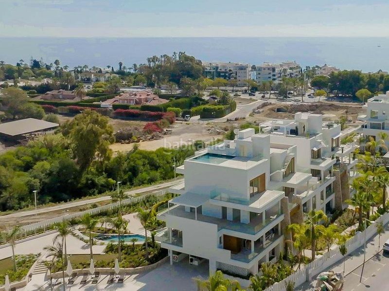 Foto df343812-c959-4f8c-baa7-71be3a87f7db. Tríplex amb aparcament piscina a lomas de Marbella club Marbella