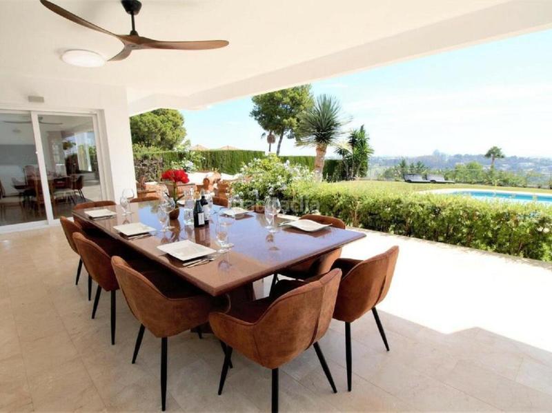 Foto 4c1b2b0a-9ada-44db-adb5-880cd8582f29. Alquiler casa en avenida de la gardenia 162 impresionante villa de lujo en el paraiso, en Estepona