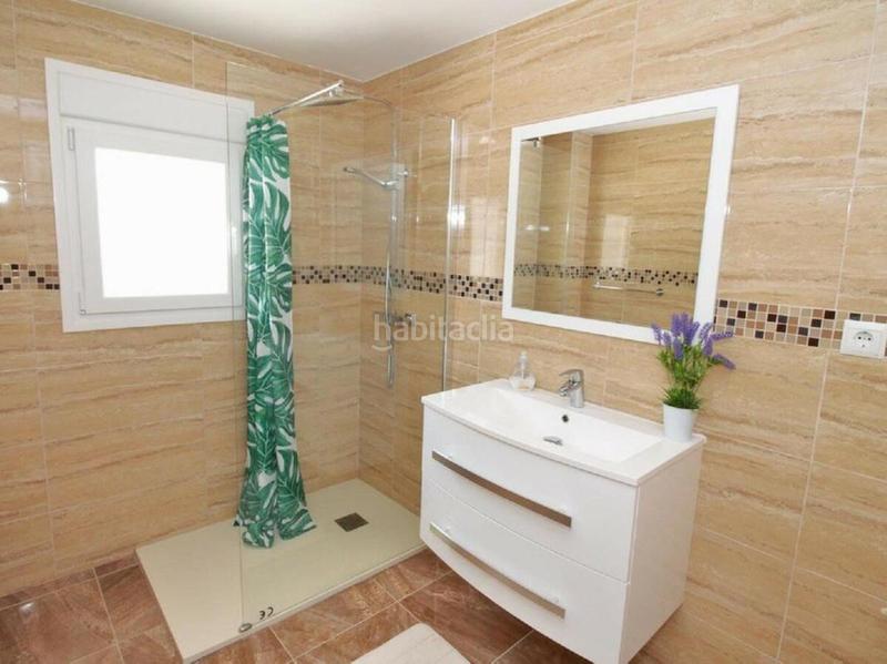 Foto aea78027-5689-4d5f-9a33-70a276aa7c74. Miete haus in avenida de la gardenia 162 in Paraiso - Barronal Estepona