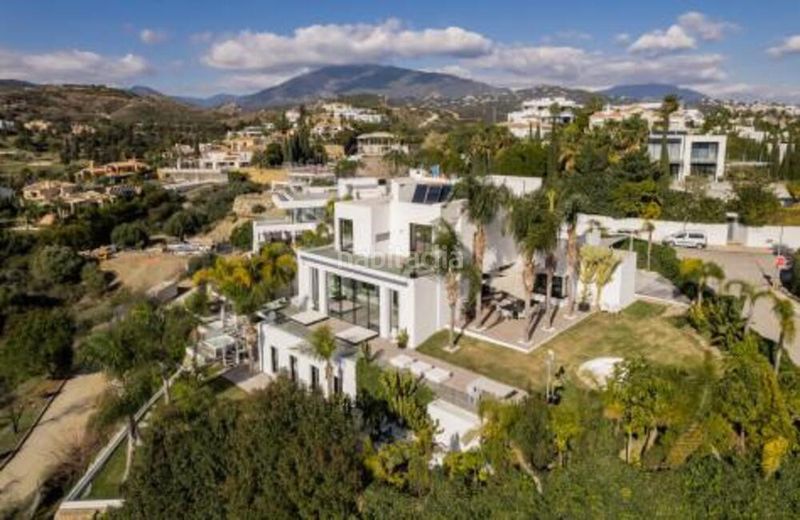 Foto c5ba9eca-5f00-401a-8e8b-5bac4a0133bf. Casa en La Alquería Benahavís