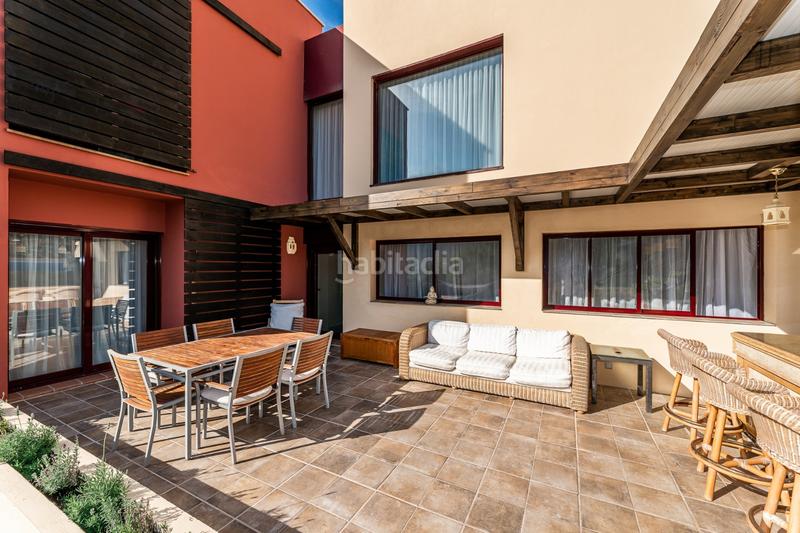 Foto 034b6d78-dfc0-459f-bb44-648035e4034e. Casa en orquidea 8 ideal para inversores vendido con arrendatarios confiables en su lugar pagando 2.500 mes puntualmente durante los próximos 3 años en Benahavís