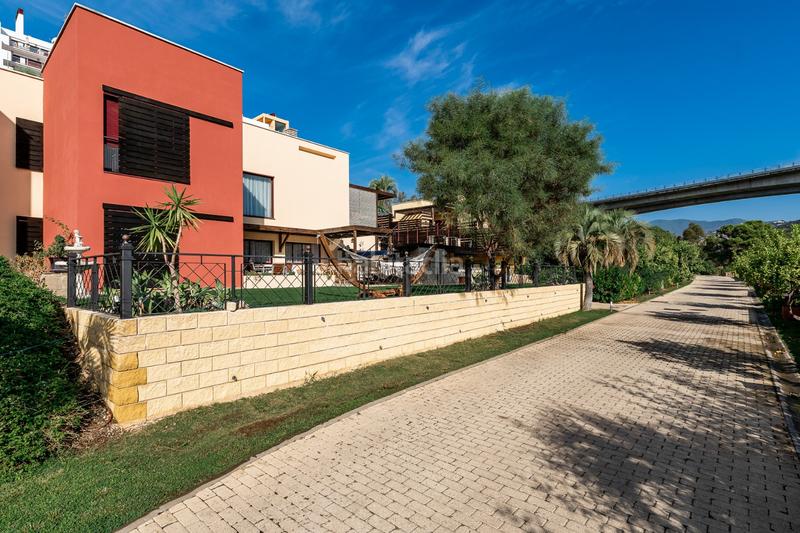 Foto d244771c-04ad-453b-a489-a406979b1566. Casa en orquidea 8 ideal para inversores vendido con arrendatarios confiables en su lugar pagando 2.500 mes puntualmente durante los próximos 3 años en Benahavís