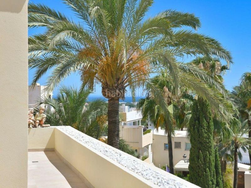 Foto c9262c16-56a2-468b-80d9-f5bb43eaa701. Àtic amb aparcament piscina a Las Brisas Marbella