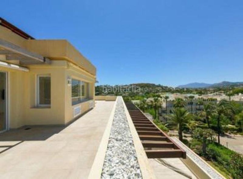 Foto 8969aff9-d995-42ad-8fe1-a967969526e7. Ático en Las Brisas Marbella