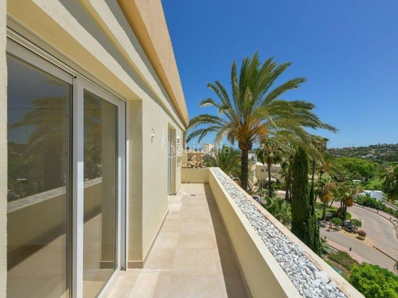 Foto b9bd1db4-618f-4c2c-a168-cad9724e50d8. Ático en Las Brisas Marbella