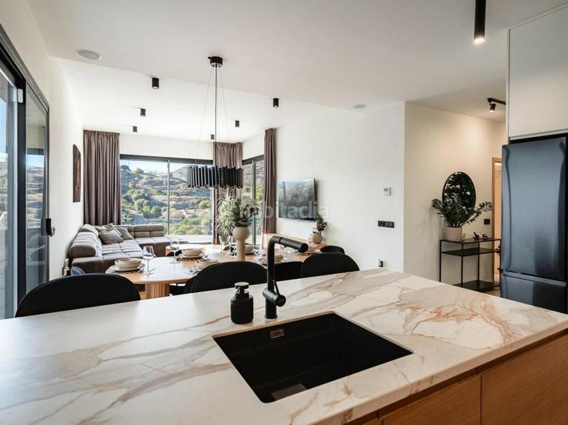 Foto 90e63b66-2dae-4b60-b8bd-39d4118670ea. Affitto casa con parcheggio piscina in La Alquería Benahavís