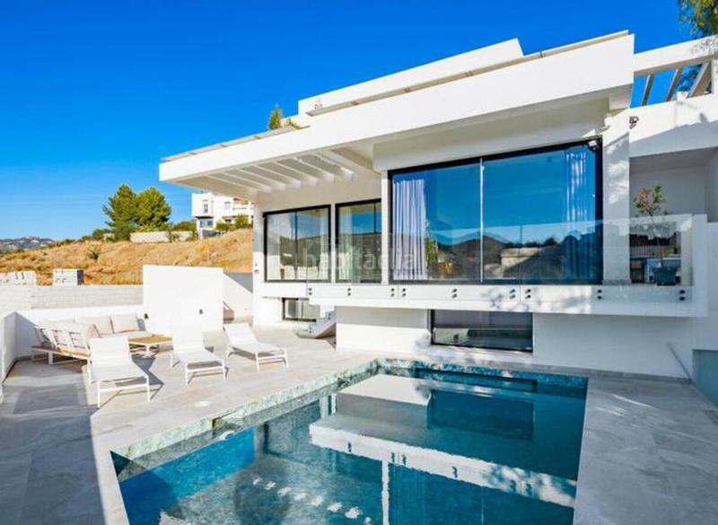 Foto 959097b3-27c0-41cb-aa23-d80f0b9419f0. Alquiler casa villa de lujo en la alqueria, benahavis en Benahavís