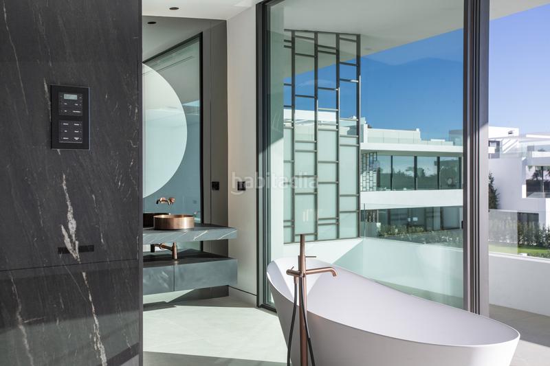 Foto c04c1803-7895-45cd-910e-c63b50199003. Casa in urbanizacion villa parra palomeras 66 in Las Lomas de Río Verde Marbella