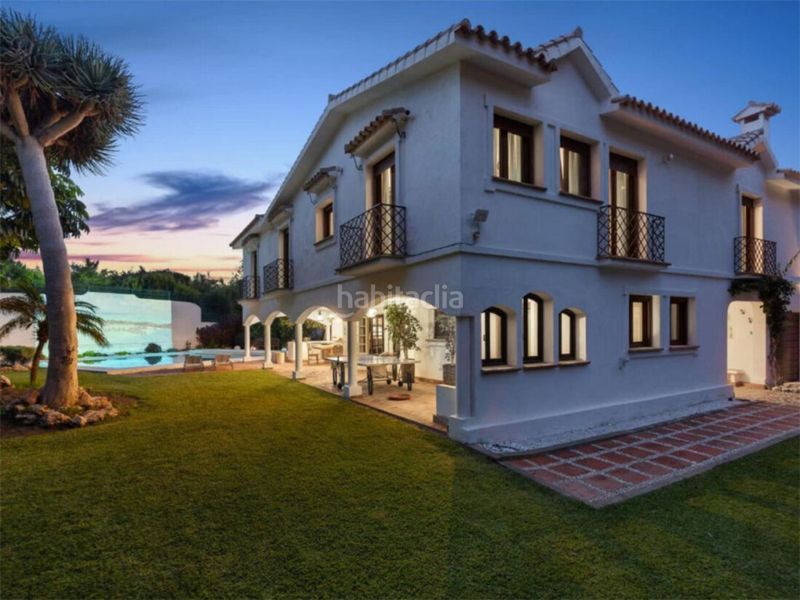 Foto c67813ae-f996-4df2-b873-3b1426d421af. Xalet amb calefacció aparcament piscina a Guadalmina Baja Marbella