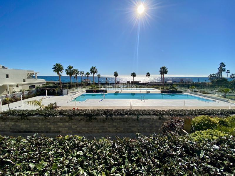 Foto 66462db9-926c-4304-a6c4-cb15c6317061. Planta baixa amb aparcament piscina a El Velerín Estepona