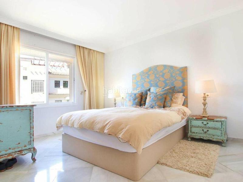 Foto e51aa21c-2a9c-4ea4-aa6f-1b0f3c647192. Casa adosada en urbanizacion n andalucia j 141 adosado excepcional en Marbella
