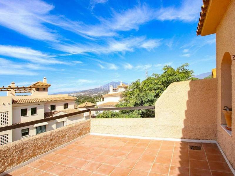 Foto f24078da-bb63-4ca0-987a-2c10bbe805ec. Casa adosada en urbanizacion n andalucia j 141 adosado excepcional en Marbella