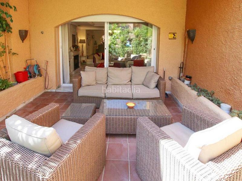 Foto fd35bf31-9be0-45aa-ade3-584072eadf9c. Casa adosada en urbanizacion n andalucia j 141 adosado excepcional en Marbella