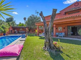 Rent House in La Dama de Noche - La Alzambra