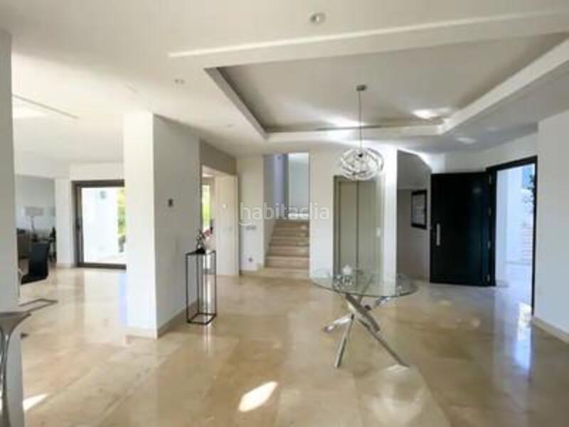 Foto 2c395d1b-6669-445f-9fb9-26b749e6fa99. Alquiler casa en n/a lujo en Paraiso - Barronal Estepona