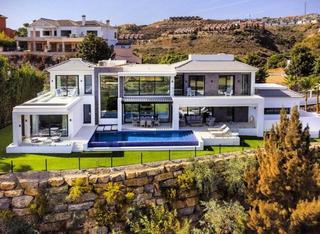 Casa a Avenida de la alquería 25. Lujo
