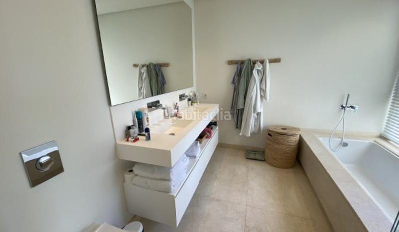 Foto 573f5b30-ef61-468e-bb08-f26b7ffc67ef. Apartament amb aparcament piscina a Montemayor - Marbella Club Benahavís