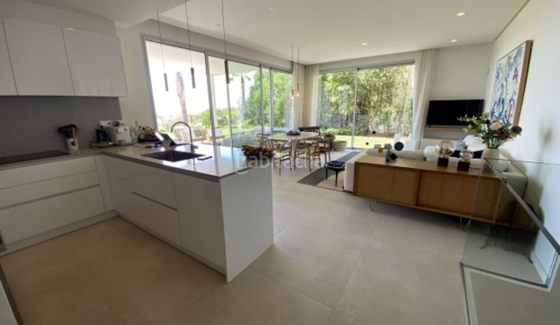 Foto 966b1abc-4c73-4de8-a484-57a50f9c51d4. Apartament amb aparcament piscina a Montemayor - Marbella Club Benahavís