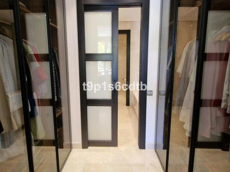 Foto 36542ce0-a1b5-47af-9c55-80d3da2eb9e9. Piano terra in urbanizacion altos reales 10 in Sierra Blanca Marbella