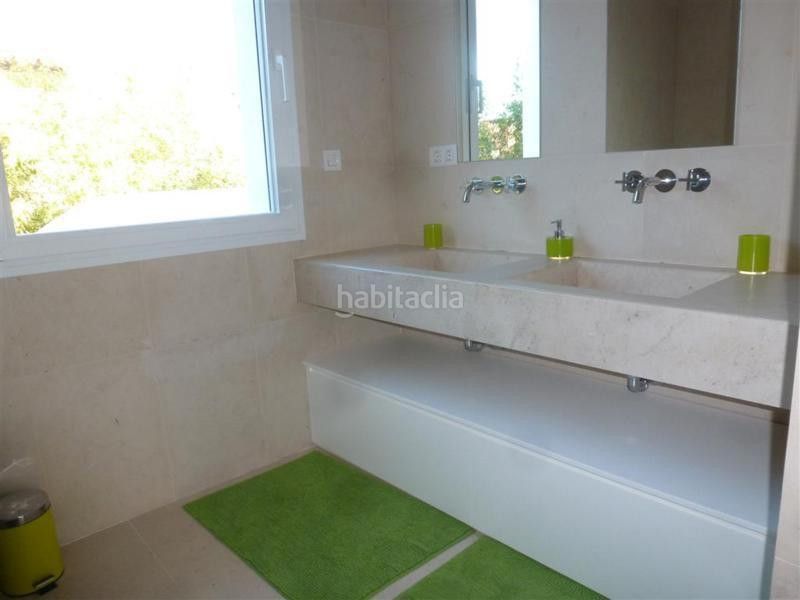 Foto 5286de66-4d72-4e70-a67f-6432eee67a02. Affitto casa con parcheggio piscina in Guadalmina Baja Marbella