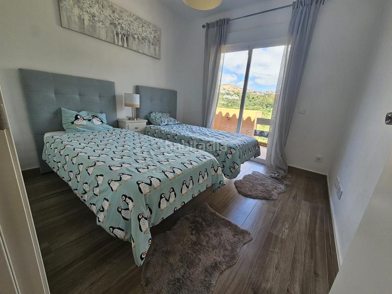 Foto b7f5c2f1-2af1-4d9b-9e99-84603d6c2230. Casa pareada en atalaya hill-club 1 en La Alquería Benahavís