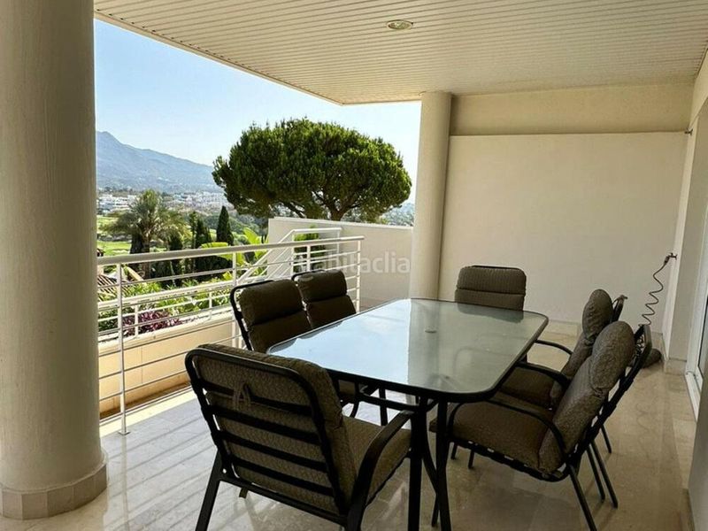 Foto 1f320593-b149-4983-b9c0-92667dad3fdb. Lloguer planta baixa amb aparcament piscina a Las Brisas Marbella