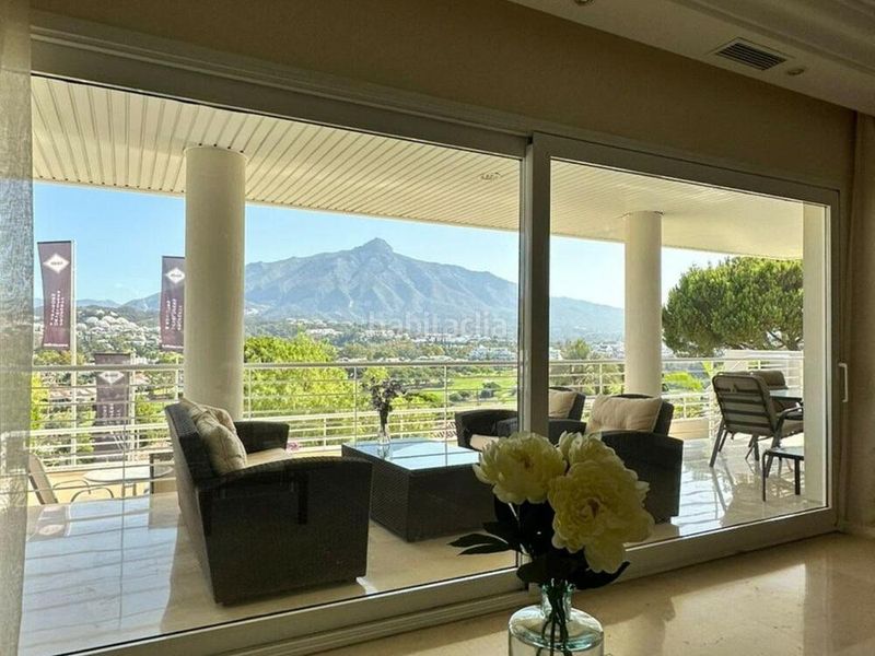 Foto d554158a-cd6e-4f06-9217-e9185ae0ec3b. Lloguer planta baixa amb aparcament piscina a Las Brisas Marbella