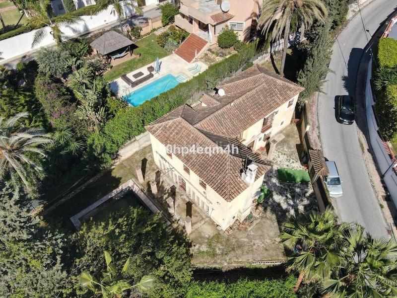 Foto 4efde88a-9e77-42a2-8858-bb683fc0830f. Casa en n/a en Las Brisas Marbella
