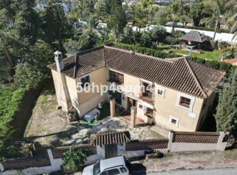 Foto 56b17e03-d3b1-4257-beda-66650a347825. Casa en n/a en Las Brisas Marbella