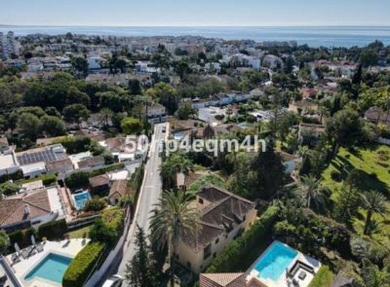 Foto 789f5e4b-69e2-41f6-9347-681fd4434255. Casa en n/a en Las Brisas Marbella