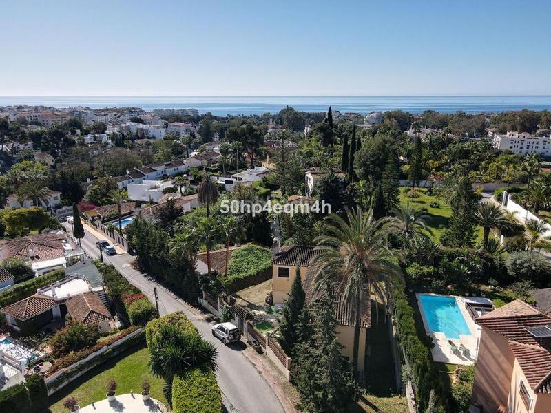 Foto 8396f10f-98d2-4883-b371-b6faca72b4a4. Casa en n/a en Las Brisas Marbella