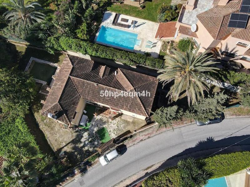 Foto 876e234b-ebe6-4ab0-a805-2bc27bed7ae0. Casa en n/a en Las Brisas Marbella