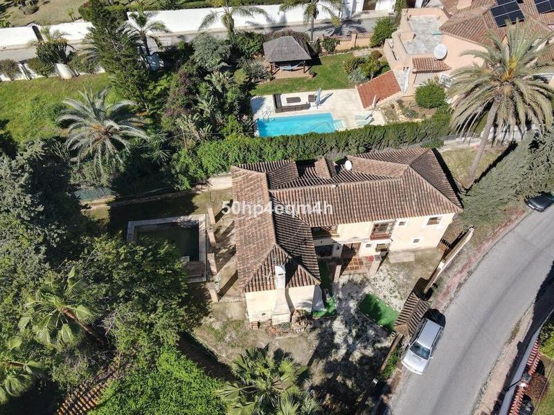 Foto 9c725dfa-8d3f-4655-a1c8-da0955a4a041. Casa en n/a en Las Brisas Marbella