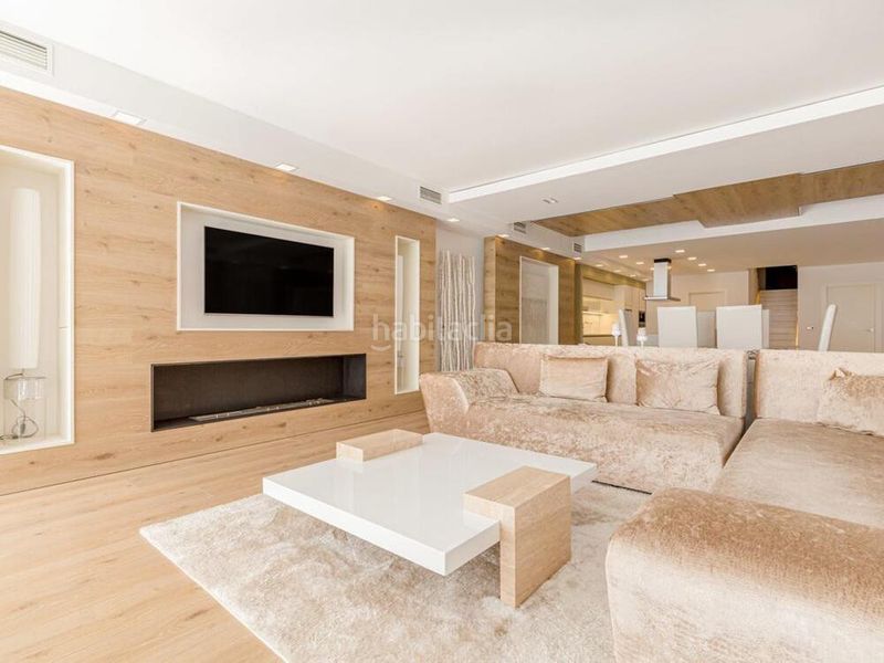 Foto f09dced7-9deb-4447-bd6a-94fa444e5ef1. Planta baja en calle ribera 1 en Puerto Banús Marbella