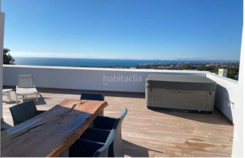 Foto 5c69b8be-e236-4d63-8f90-138468c309f1. Lloguer àtic amb aparcament piscina a Sierra Blanca Marbella