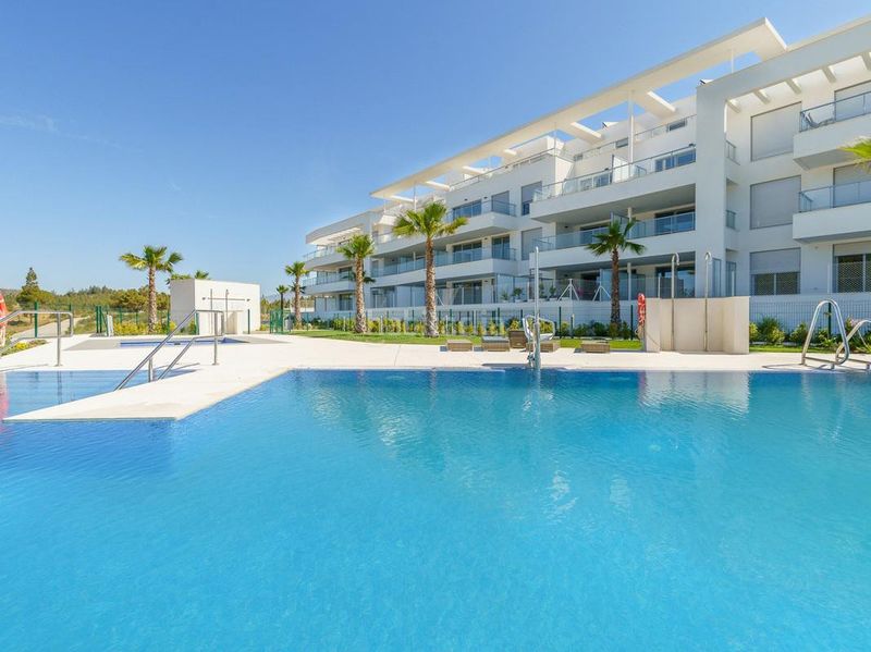 Foto 28218763-cb9a-424c-aed5-6bf7865270d4. Apartamento lujo en El Faro de Calaburra - Chaparral Mijas