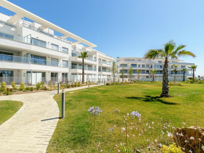 Foto fe01bb5b-dd82-4df4-8d2d-f2902019ee80. Apartamento lujo en El Faro de Calaburra - Chaparral Mijas