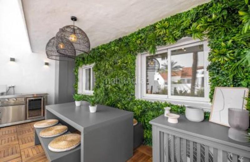 Foto c6aa3257-8392-466f-9586-2c8a895845ef. Apartament a calle real 5 a Nueva Andalucía centro Marbella