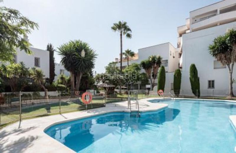 Foto 00bf027e-f834-4472-b06f-485ef9e4d8f6. Apartamento en calle real 5 en Nueva Andalucía centro Marbella