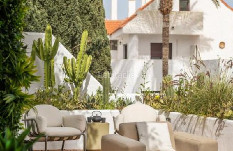 Foto 3e270fa9-f3b3-4ce6-8e41-031f52a6570c. Apartamento en calle real 5 en Nueva Andalucía centro Marbella