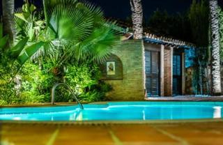 Casa a N/a. Los naranjos, nueva andalucia casiopea 101