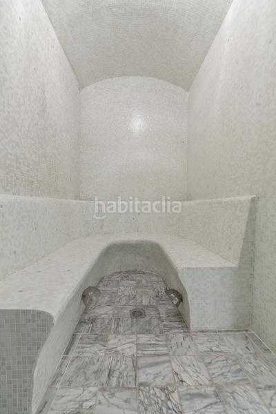 Foto 1752c32f-5659-4142-b416-943d9892ef80. Rent semi detached house in verdi-ur Sierra Blanca 38 in Marbella