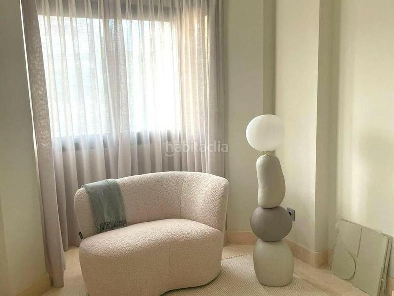 Foto cb9687f3-a035-475b-a884-5b399d5fc1de. Rent penthouse with pool in los arqueros - puerto del almendro Benahavís