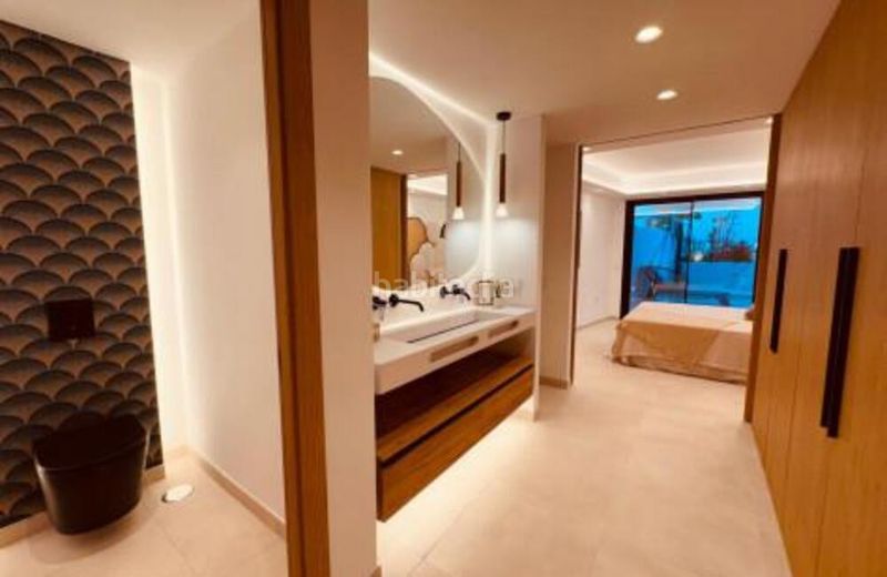 Foto 94d7f7ea-c875-4444-ad45-7c75f3299cb6. Apartamento en n/a en Nueva Andalucía centro Marbella