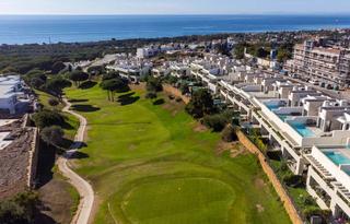 Rent Semi detached house in Cabopino - Artola