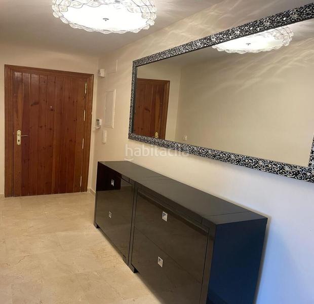 Foto 370dd271-35f6-4593-8de3-1605ea845f83. Location attique avec parking piscine dans Nueva Atalaya Estepona