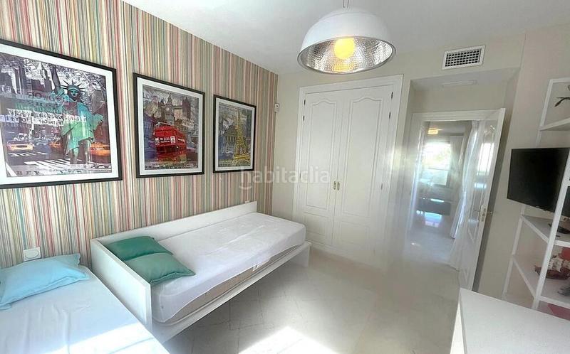 Foto 24feaa6e-c52e-40e5-944b-d0e66705b1e4. Rent penthouse with parking pool in Nueva Atalaya Estepona