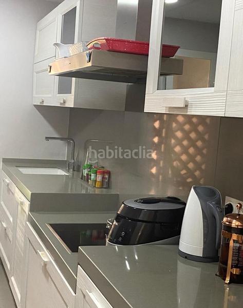 Foto 59b490af-ee31-40b1-8038-dd34df55d284. Rent penthouse with parking pool in Nueva Atalaya Estepona