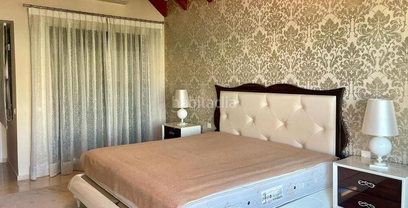 Foto c90c191a-568f-48ee-840b-5538de2d6dca. Rent penthouse with parking pool in Nueva Atalaya Estepona