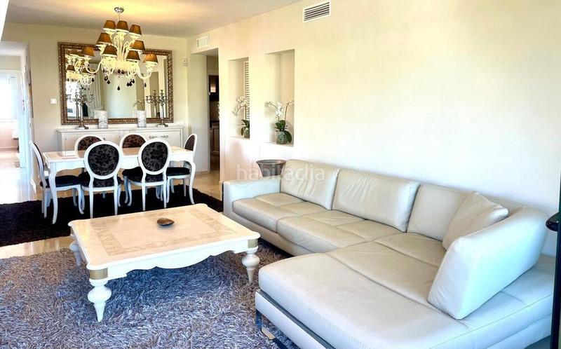 Foto fb95f880-99a4-413f-b83e-51a635148b29. Rent penthouse with parking pool in Nueva Atalaya Estepona